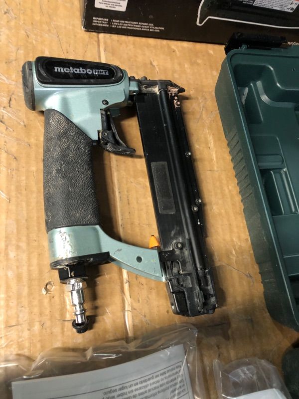 Photo 1 of **FOR PARTS ONLY** READ NOTES
Metabo HPT 1.375-in 23-Gauge Pneumatic Pin Nailer
