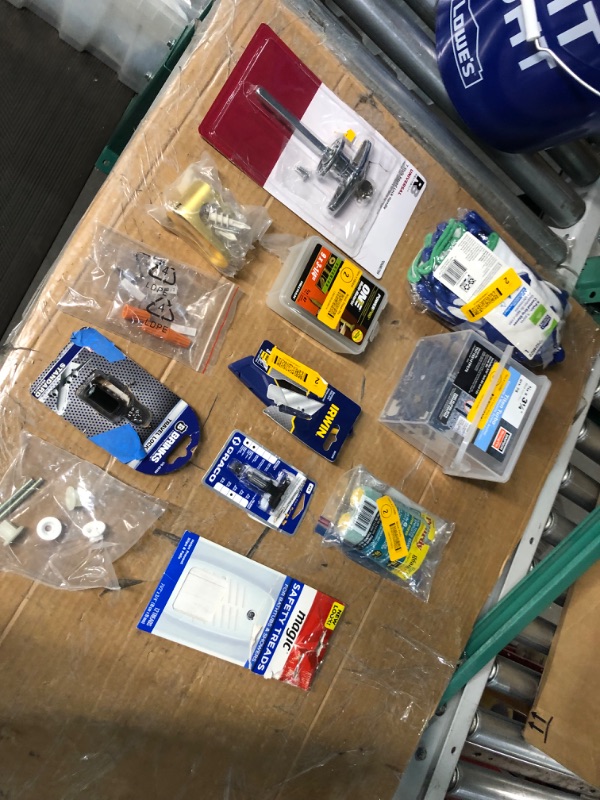 Photo 1 of ***non refundable bundle****
Miscellaneous Bundle (12 items)