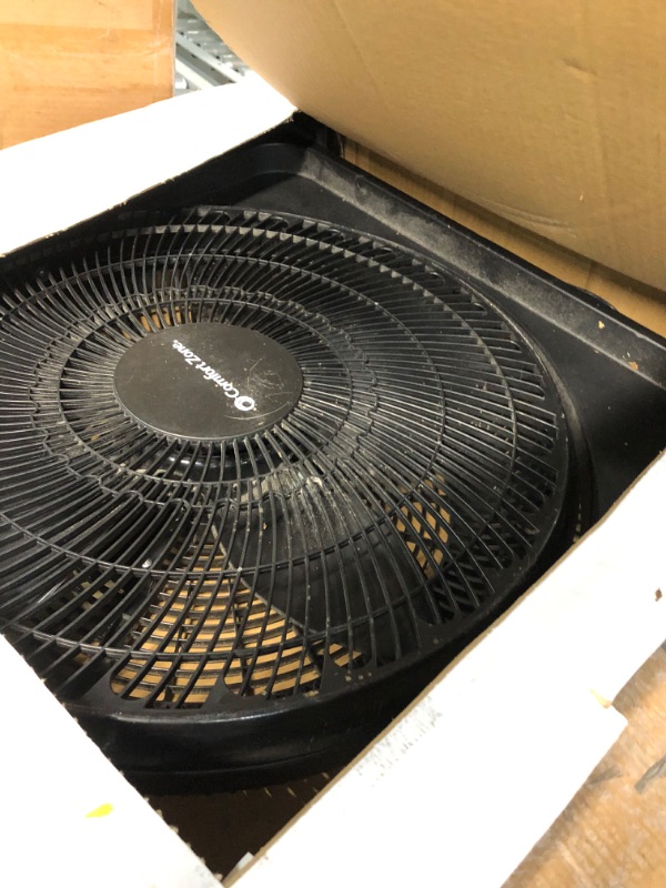 Photo 3 of **FOR PARTS ONLY*** READ NOTES
Comfort Zone CZHV201BS 20” PowrCurve Wall-Mountable High Velocity 3-Speed Floor Fan with 180-Degree Adjustable Tilt, Black