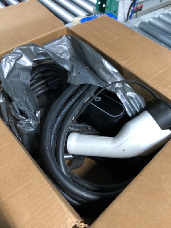 Photo 3 of **FOR PARTS ONLY*** READ NOTES
Level 2 EV Charger, 110V-240V 32Amp, NEMA 14-50 Plug, 30 ft Extension Cord, Indoor/Outdoor Portable EVSE Electric Vehicle Charger, Compatible with J1772 EVs