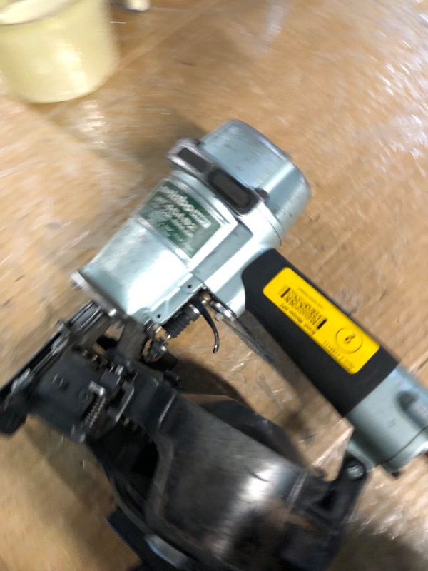 Photo 2 of **FOR PARTS ONLY** read notes
Metabo HPT Roofing Nailer | Pro Preferred Brand of Pneumatic Nailers | 16 Degree Magazine | Accepts 7/8-Inch to 1-3/4-Inch Nails | Ideal for Asphalt Roofing Shingles & Insulation Boards | NV45AB2