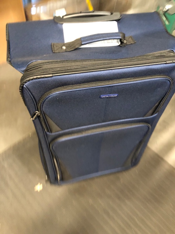 Photo 3 of ***READ NOTES****
U.S. Traveler Aviron Bay Expandable Softside Luggage with Spinner Wheels, Navy, Checked-Large 31-Inch Checked-Large 31-Inch Navy