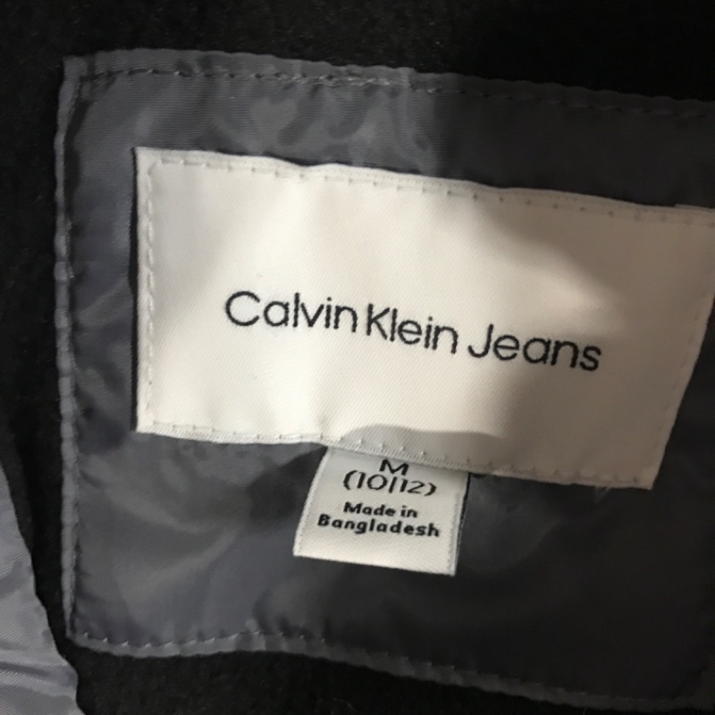 Photo 3 of Calvin klein puffer jacket boys 10/12 medium non returnable 