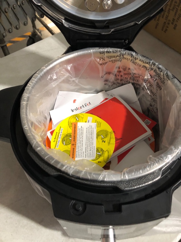 Photo 5 of **FOR PARTS NON FUNCTIONAL**DAMAGE
Instant Pot Duo Crisp Ultimate Lid, 13-in-1 Air Fryer and Pressure Cooker Combo, Sauté