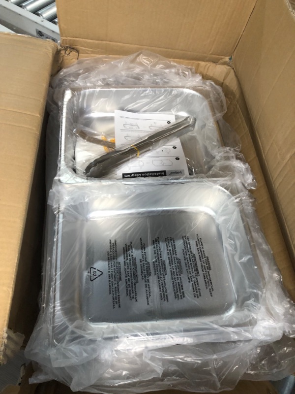 Photo 4 of ***USED - POSSIBLY MISSING PARTS***
Valgus 2-Pack 8QT Stainless Steel Chafing Dish Buffet Chafer Set with Foldable Frame Water Trays, 2 Full Size