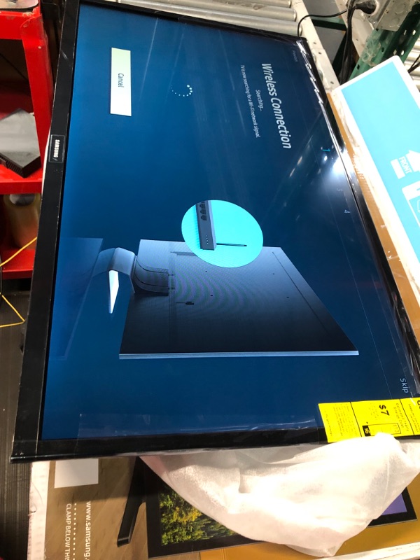 Photo 7 of SAMSUNG 32-inch Class LED Smart FHD TV 1080P (UN32N5300AFXZA, 2018 Model)