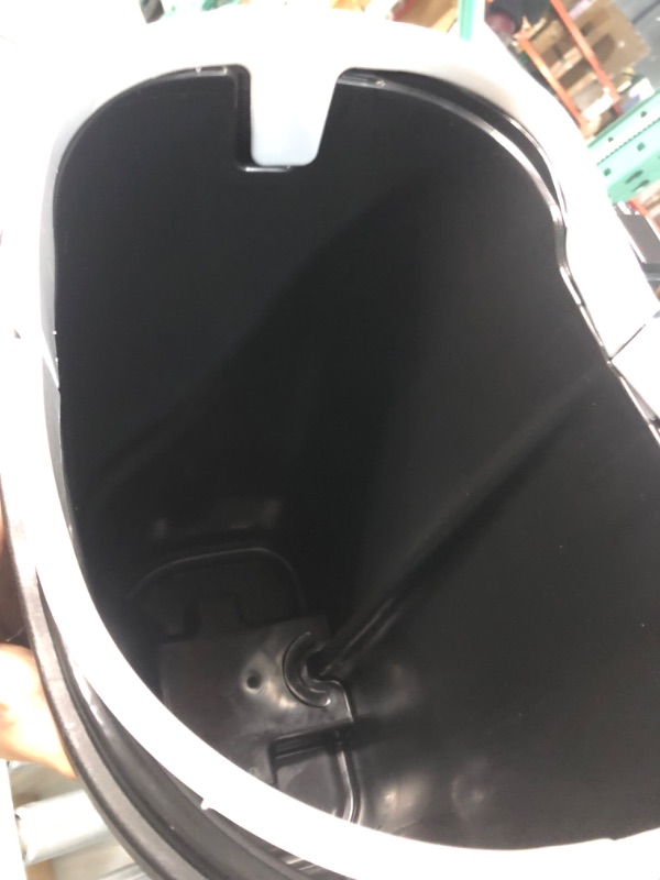 Photo 2 of **USED** Rubbermaid Classic 13 Gallon Step-On Trash Can with Lid, Black Waste Bin for Kitchen Black Step On