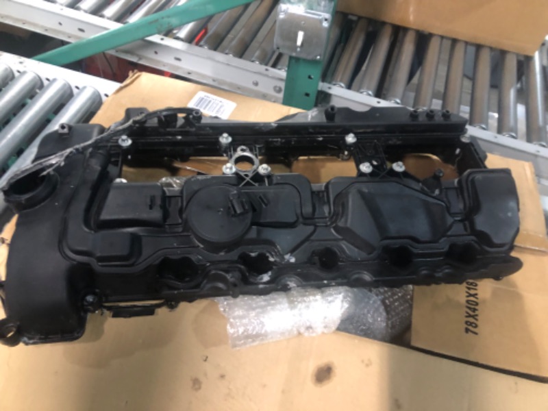 Photo 2 of Engine Valve Cover and Gasket Set Replacement for BMW X1 X3 X4 X5 X6 135i 335i 435i 535i 640i 740i (L6 3.0L N55 Engine)