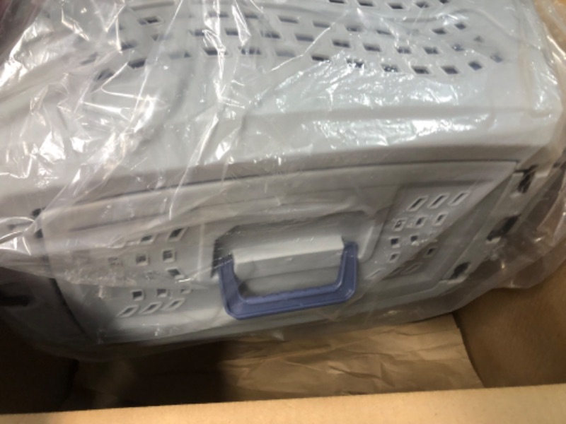 Photo 1 of Amazon Basics Two-Door Top-Load Hard-Sided Pet Travel Carrier Two-Door Top-Load 23-Inch
