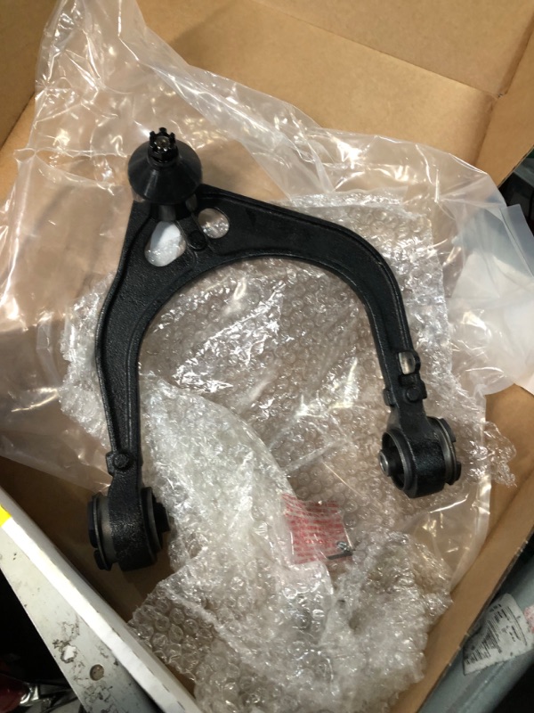 Photo 4 of MOOG RK620178 Suspension Control Arm and Ball Joint Assembly front right upper