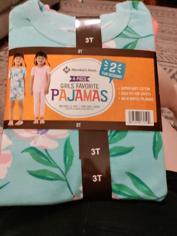 Photo 1 of NWT- Member's Mark Girl's Favorite 4-Piece Pajama Sets 3T (2 Tops, 2 Bottoms)
