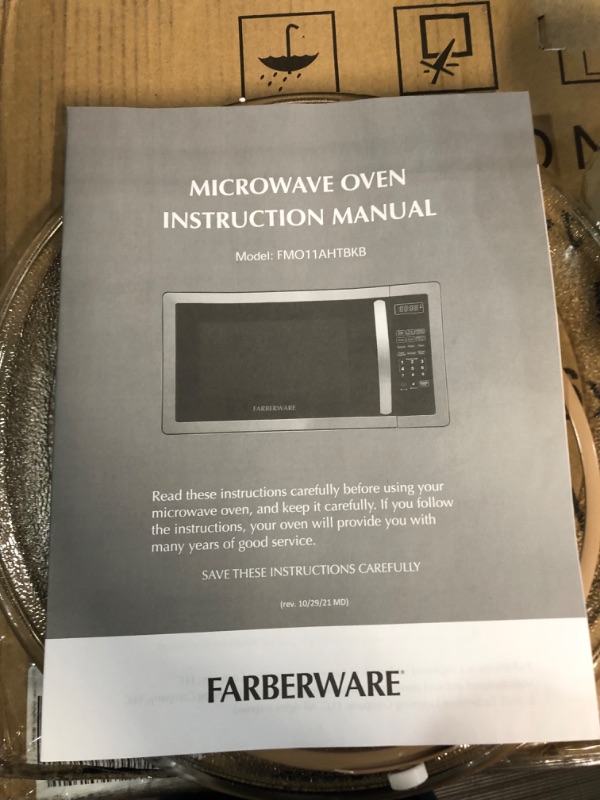 Photo 1 of **SEE NOTES/NON-REFUNDABLE FOR PARTS**
Farberware Countertop Microwave 1.1 Cu. Ft. 1000-Watt Compact Microwave Oven