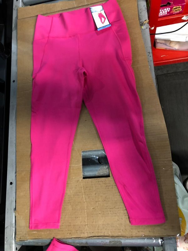 Photo 3 of GAP Fit Women's High Waisted 7/8 Side Pocket Compression Stretch Legging (Fuchsia Purple, L)