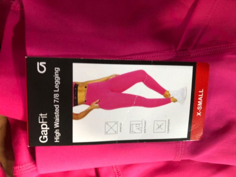 Photo 2 of GAP Fit Women's High Waisted 7/8 Side Pocket Compression Stretch Legging (Fuchsia Purple, XL)