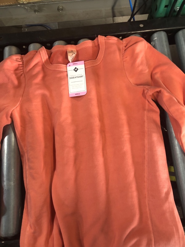 Photo 1 of fashion sleeve sweatshirt 