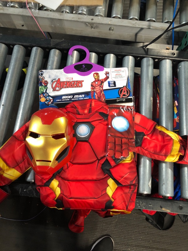 Photo 1 of Iron man 