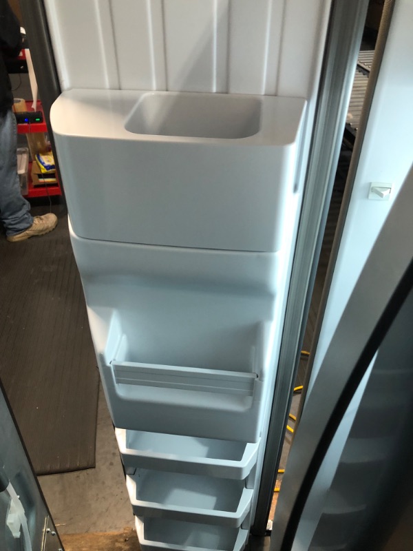 Photo 9 of (READ NOTES) 36-inch Wide Side-by-Side Refrigerator - 24 cu. ft.

