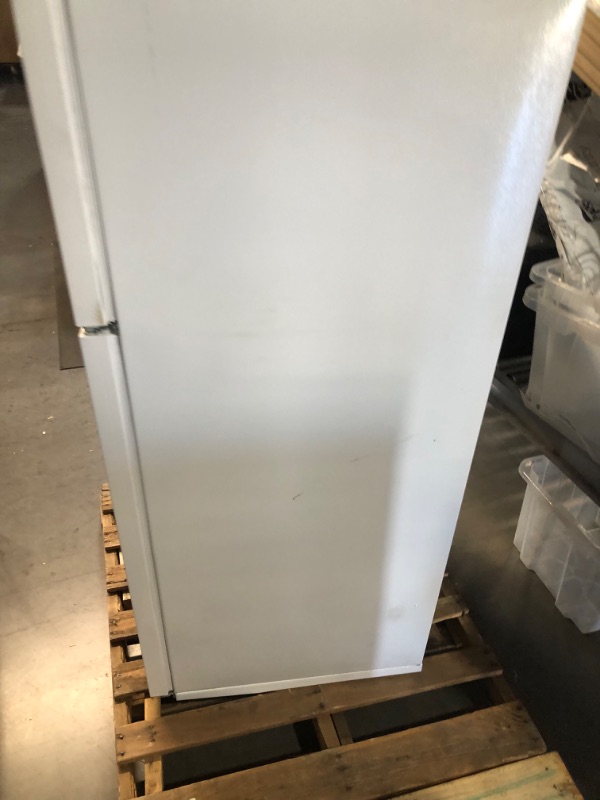 Photo 3 of (READ NOTES) 14.3 cu. ft. Top Freezer Refrigerator in White
