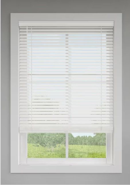 Photo 1 of (READ NOTES) LEVOLOR Trim+Go 2-in Slat Width 23-in x 48-in Cordless White Faux Wood Room Darkening Full-view Standard Horizontal Blinds | 2030345