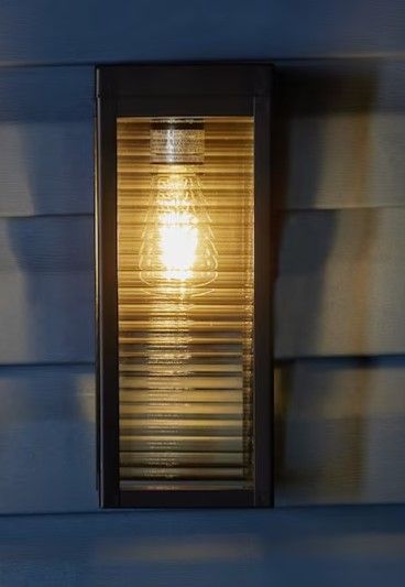 Photo 1 of (READ NOTES) Harbor Breeze Sutter 1-Light 12.6-in Matte Black Outdoor Wall Light
