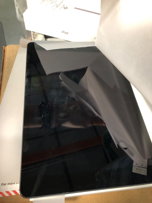 Photo 4 of Apple iPad 10.2-inch Wi-Fi 256GB (2021, 9th Generation) - Space Gray