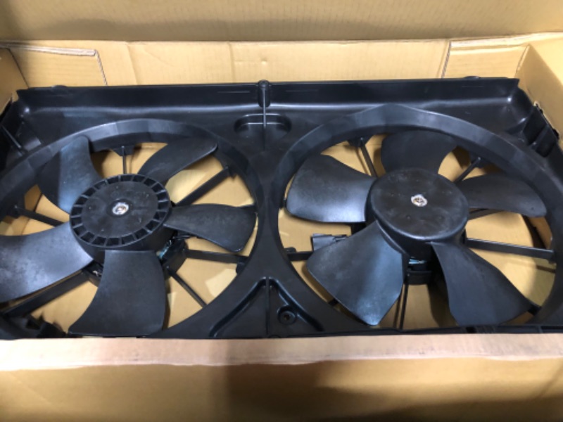 Photo 3 of Dorman 620-422 Engine Cooling Fan Assembly Compatible with Select Ford / Lincoln Models