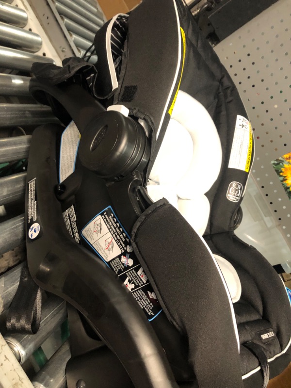 Photo 5 of ***USED - DIRTY***
Graco SnugRide 35 Lite LX Infant Car Seat, Studio SnugRide 1 Count (Pack of 1) Studio