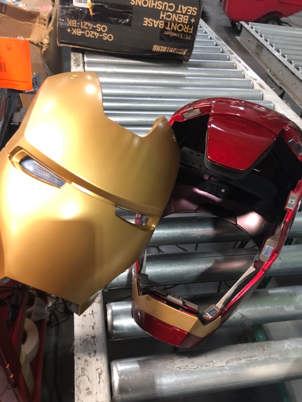 Photo 6 of Avengers Marvel Legends Iron Man Electronic Helmet - Multicolor Characters