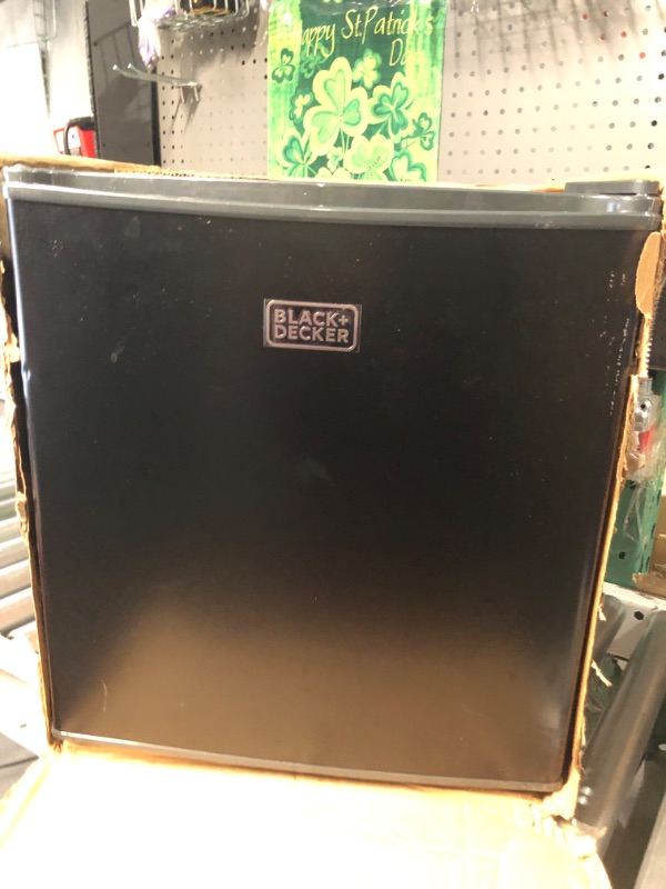 Photo 4 of  BLACK+DECKER BCRK17B Compact Refrigerator Energy Star Single Door Mini Fridge