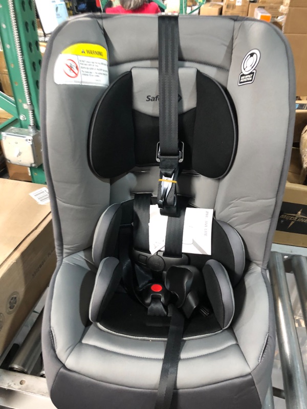 Photo 2 of Safety 1st Jive 2-in-1 Convertible Car Seat,Rear-facing 5-40 pounds and Forward-facing 22-65 pounds, Night Horizon