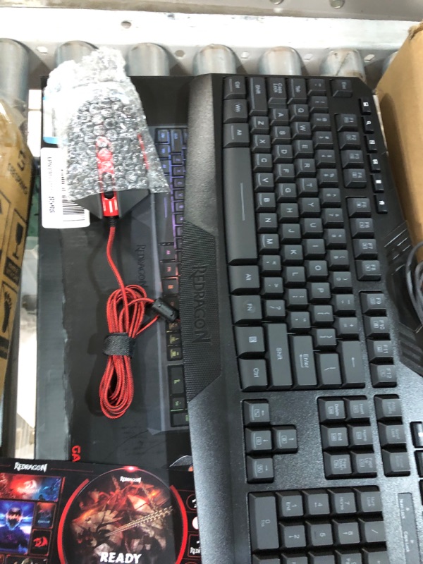 Photo 3 of 
Redragon S101 Gaming Keyboard, M