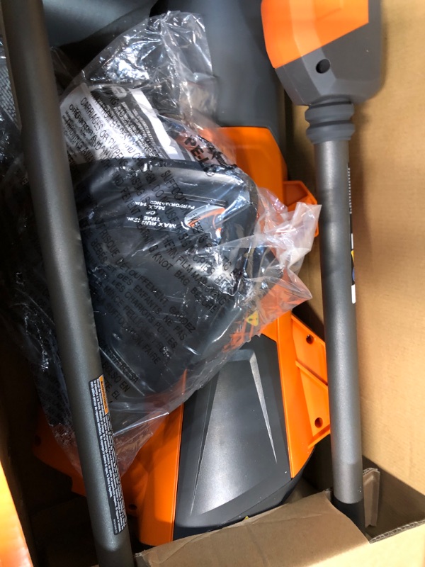 Photo 2 of 18V Brushless 14 in. Cordless Battery String Trimmer and Leaf Blower 2-Tool Combo Kit with 4.0 Ah Battery and Charger
