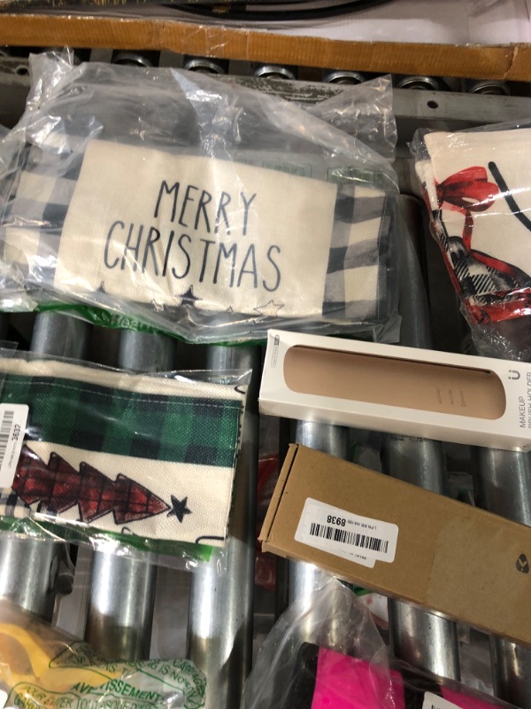Photo 1 of **NON REFUNDABLE**
ASSORTED BUNDLE OF ITEMS