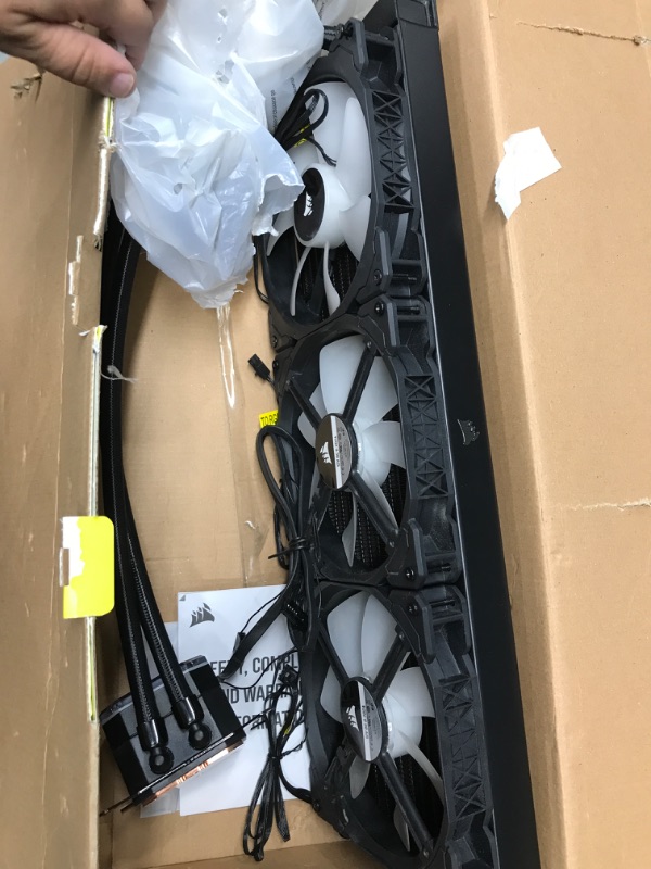 Photo 1 of CORSAIR iCUE Link H170i RGB Liquid CPU Cooler - 420mm AIO - QX140 RGB Fans - Fits Intel® LGA 1700, AMD® AM5 - iCUE Link System Hub Included - Black AIO Only 420mm AIO Black