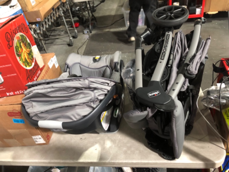 Photo 8 of ***USED - DIRTY - SEE PICTURES***
Chicco Mini Bravo Plus Travel System - Slate | Grey Mini Bravo Plus Slate 