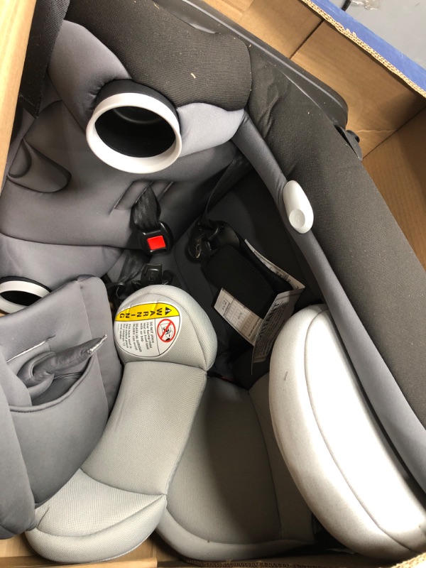MaxiCosi Pria AllinOne Convertible Car Seat, rearfacing, from 440