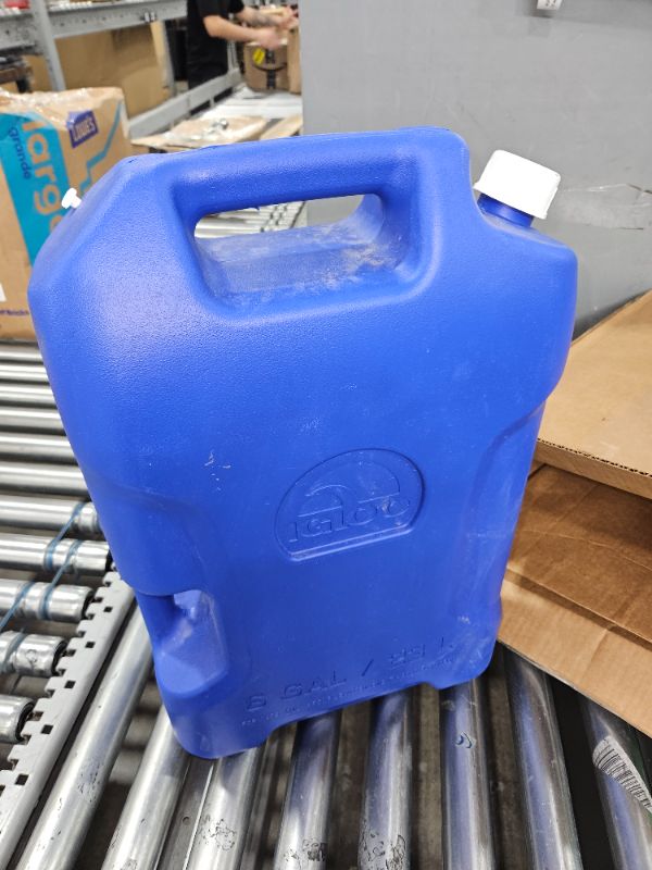 Photo 1 of (dusty/used) Igloo Water Container, 6 gal, Blue
