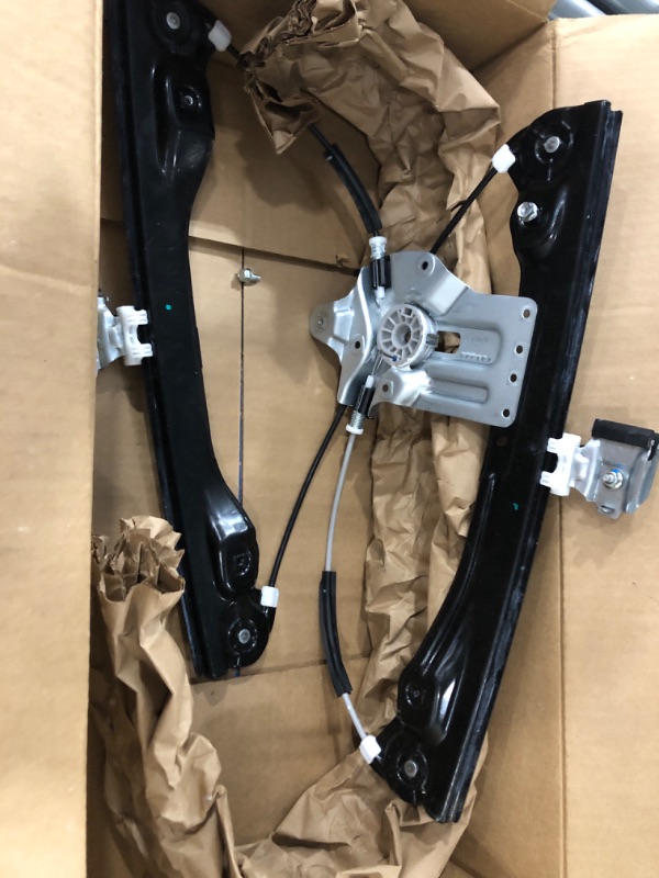 Photo 2 of GM Genuine Parts 95382561 Front Driver Side Window Regulator without Motor 25.06"L x 18.12"W