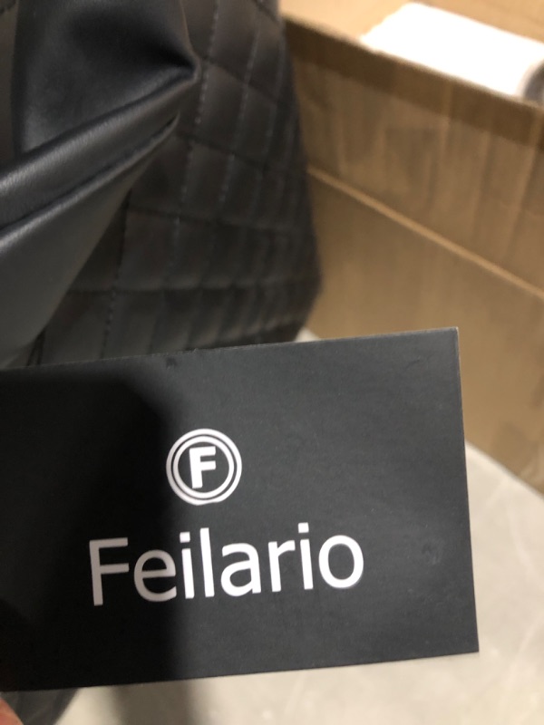 Photo 5 of * used * good condition * see images *
feilario 18in Leather Softside Underseat Carry on Suitcases Expandable Spinner Wheels Travel Luggage