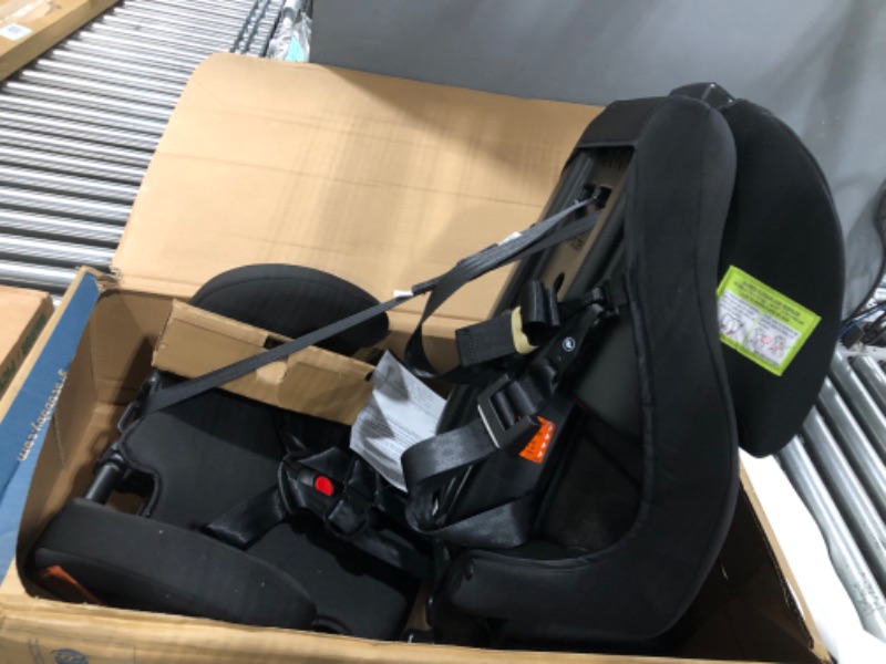 Photo 2 of Graco Tranzitions 3 in 1 Harness Booster Seat, Proof Tranzitions Black