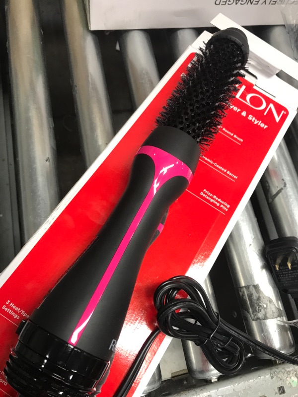 Photo 2 of Revlon One Step Volumizer Plus 2.0 and Root Booster Round Brush - Dry, Style and Add Volume 1.0 ORIGINAL ROUND ROOT BOOSTER Dryer and Styler + Air Brush