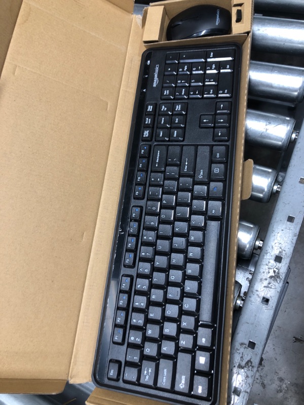 Photo 1 of AMAZON KEYBOARD 