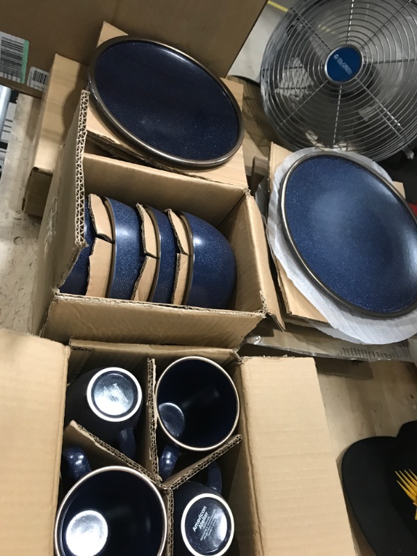 Photo 1 of 15pc dining set - blue (Unknown brand/model) 