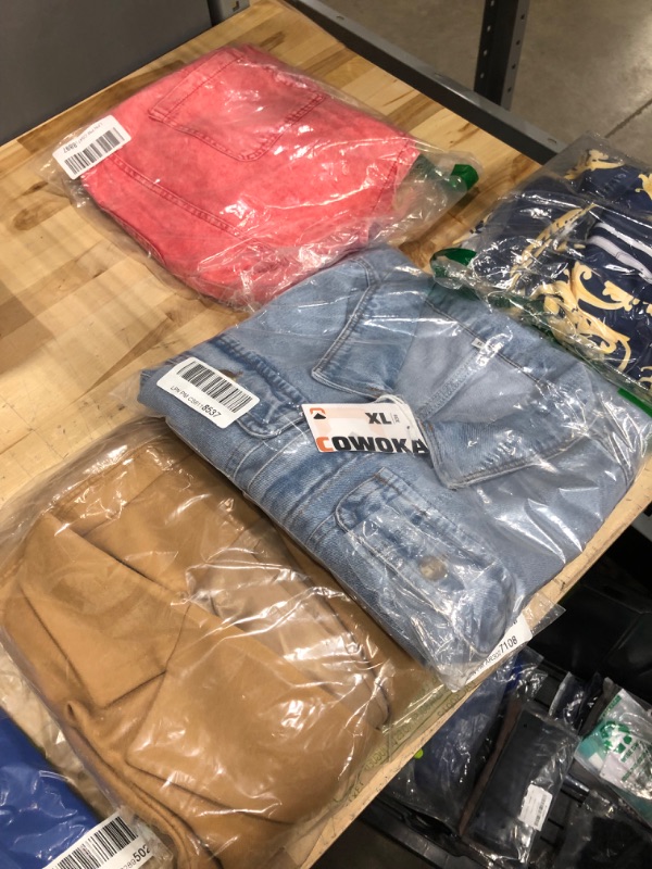 Photo 1 of bundle of clothing, 8 pieces! unknown brands/sizes 