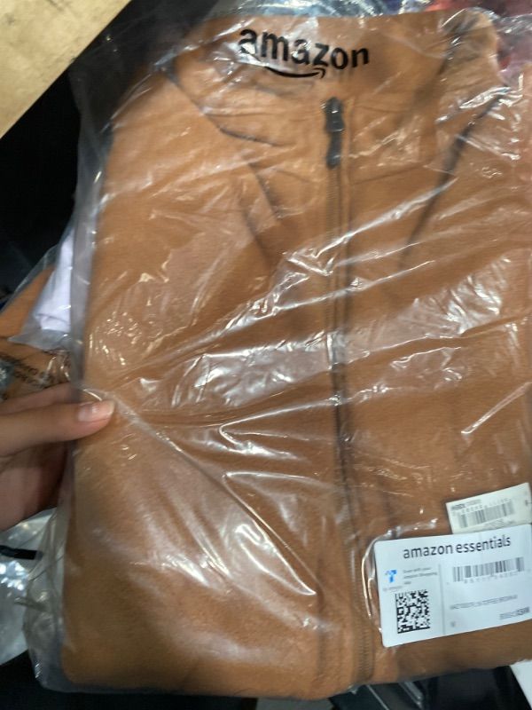 Photo 2 of Amazon Essentials Men's Full-Zip Polar Fleece Vest (Available in Big & Tall) Polyester Toffee Brown Small