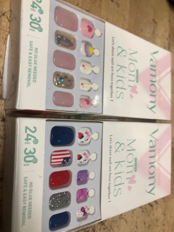 Photo 2 of 2 DIFFERENT SETS
Vamony Press On Nails for Kids, Short Square Fake Nails Mom&Kids, 54 Full Cover False Nails For Girl, Stick On Acrylic Nail Kit, Flake Nail Tips, Nail Art Manicure Set For Chrildren, Girly Pinks