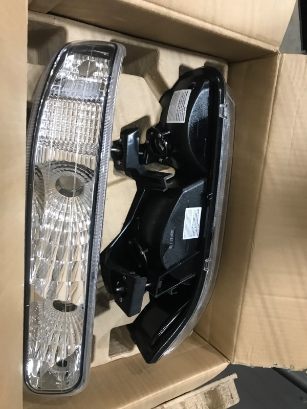 Photo 2 of PIT66 Headlights, Compatible with 99-02 Chevy Silverado 1500 2500/01-02 Silverado 1500HD 2500HD 3500/00-06 Tahoe Suburban 1500 2500 Clear Lens Chrome Housing Clear Reflector Clear lens Chrome Housing Clear Reflector Basic Style