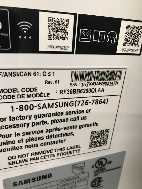 Photo 5 of SCRATCHED LOWER FRONT**Samsung Bespoke 30.1-cu ft Smart French Door Refrigerator with Dual Ice Maker (Stainless Steel- All Panels)