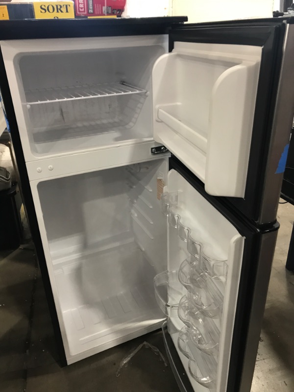 Photo 3 of *parts only* 18.5 in. W, 4.5 cu. ft. 2-Door Mini Refrigerator, with Freezer in Platinum Steel
