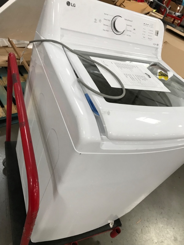 Photo 1 of LG 4.1-cu ft Agitator Top-Load Washer (White)
